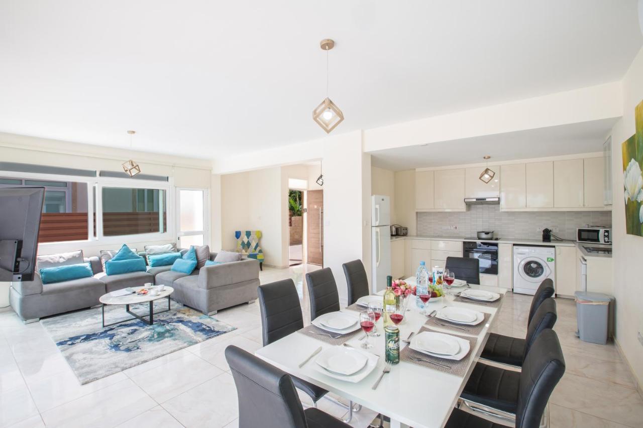 Shaye Front Line Villa Protaras Exterior foto